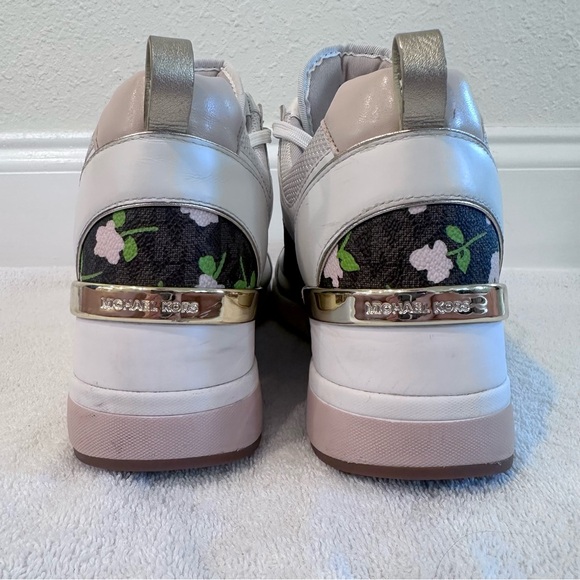 Michael Kors Women's Georgie Trainer Floral Rose Gold Sneakers Pre-owned - Picture 5 of 16